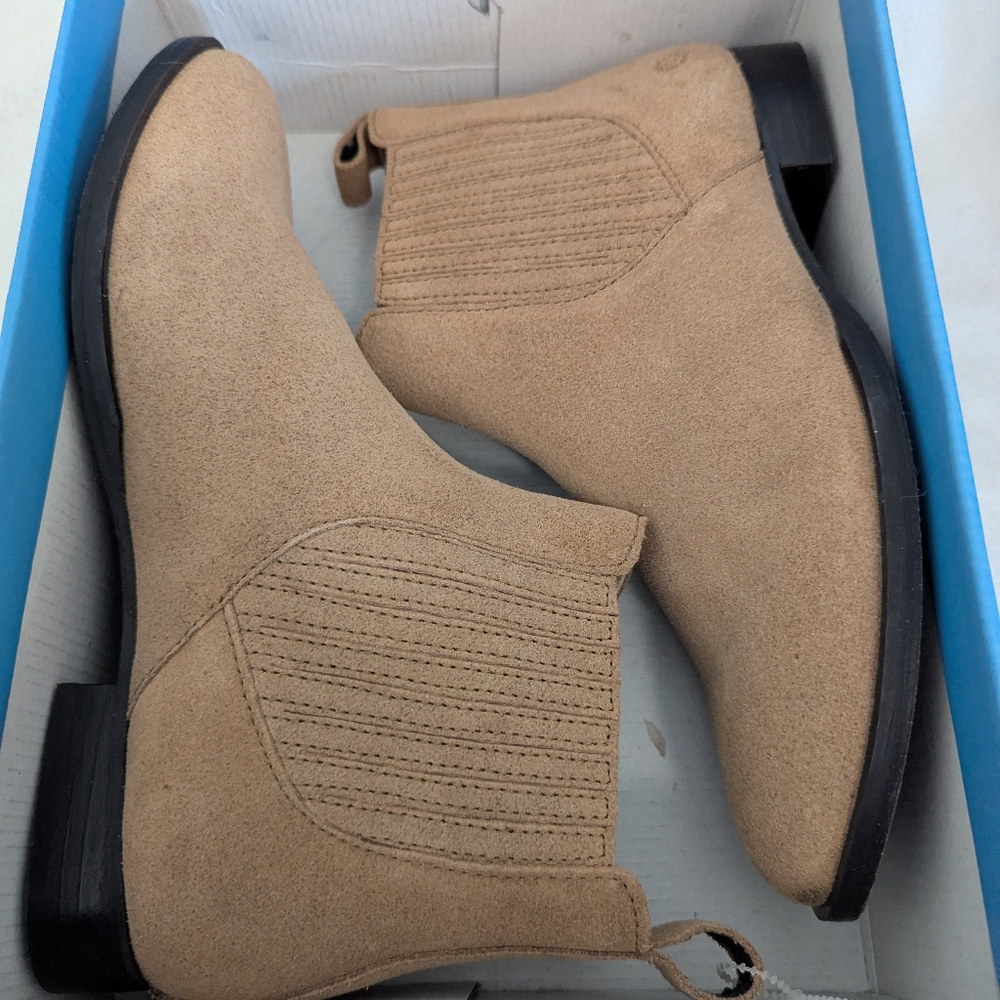 NWT/NIB Jack Rogers Pippa Suede Booties, Women's Size 7